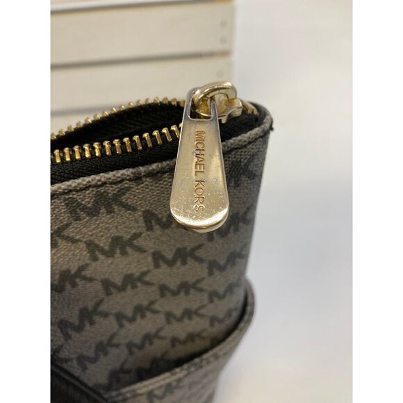 MICHAEL KORS, GRAY BLACK LEATHER SIGNATURE PRINT SHOULDER BAG - Picture 11 of 15